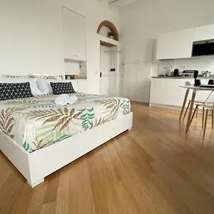 https://pd-apartments-darsena.it-lombardy.com